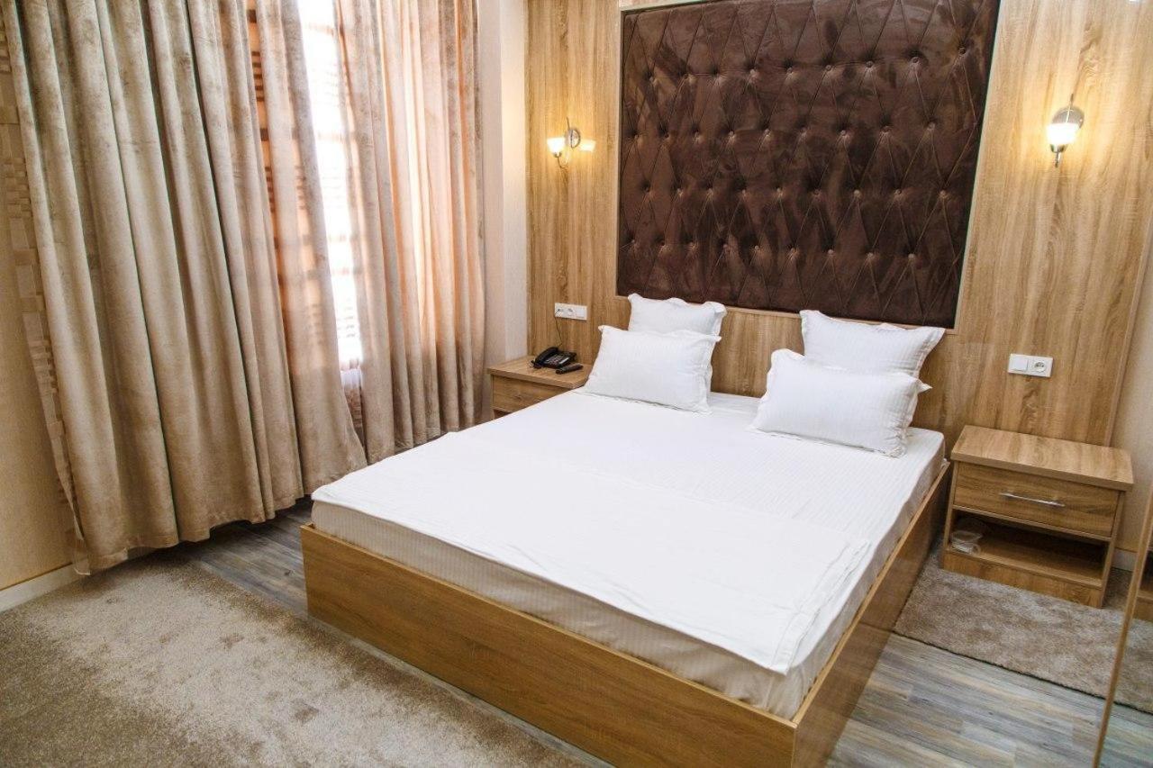 Hotel Shedevr Plaza Namangan Exteriér fotografie